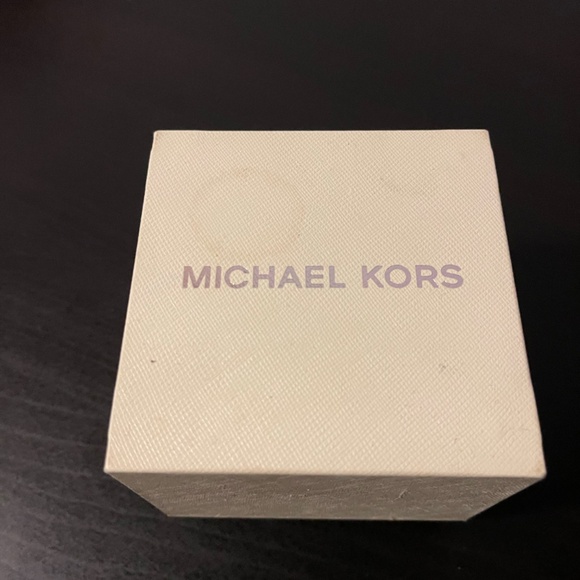 Michael Kors Men's Gold-Tone Black Dial Lexington Watch - Picture 4 of 8